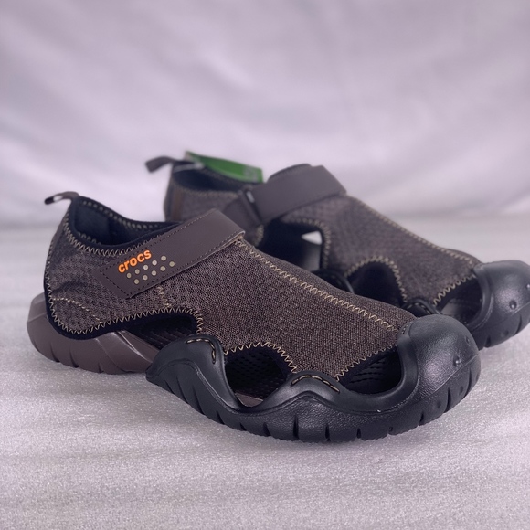 crocs swiftwater weight